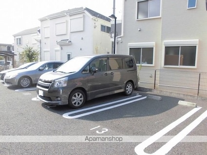 フレールＩＩ東金町[2LDK/65.05m2]の駐車場