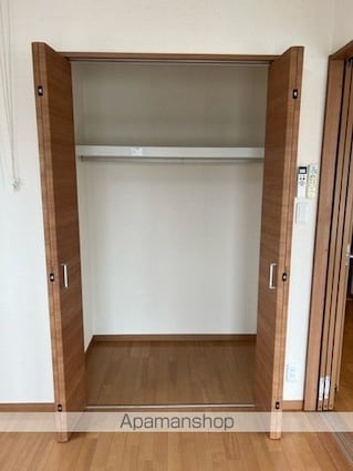 ププレ上野松が谷[1LDK/38.71m2]の収納