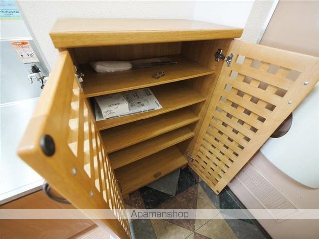 ミルフィーユKJSの内装写真