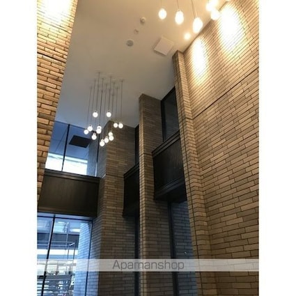 東京都新宿区新宿５丁目[1LDK/40.2m2]のロビー