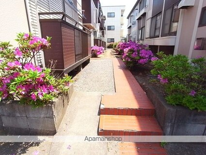 アーバン花畑Ａ号館[3DK/50.17m2]のエントランス2