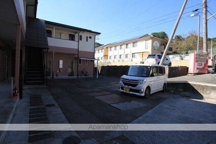 竹本ハウス[1LDK/36.45m2]の駐車場2