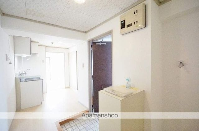 鷹二山梨ビルの内装写真