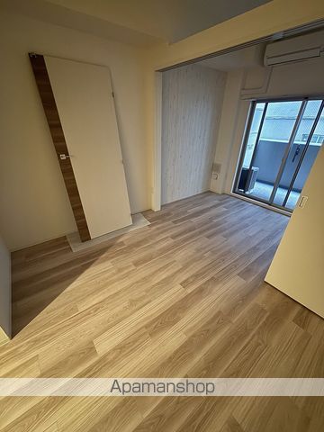 C0MF0RIALIV淡路町一丁目の内装写真