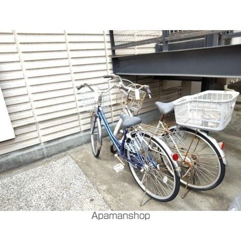 ハイライフ鶴見の外観写真