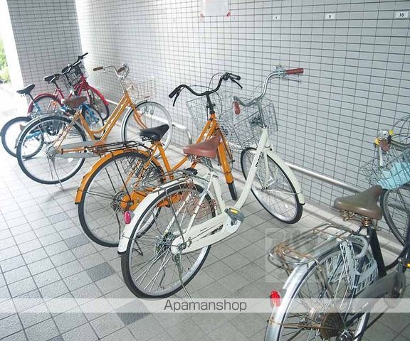 エステート南ビルの外観写真