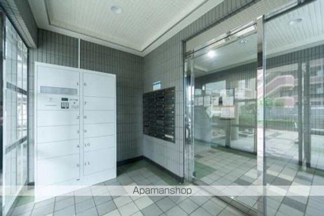 プレステージ和白IIIの玄関写真