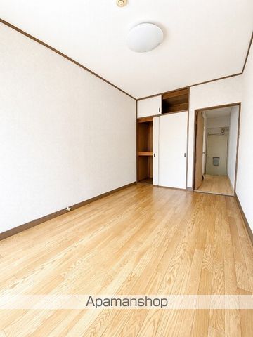 進栄荘の内装写真