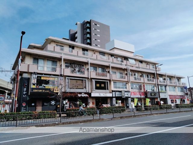 板倉第一ビルの外観写真