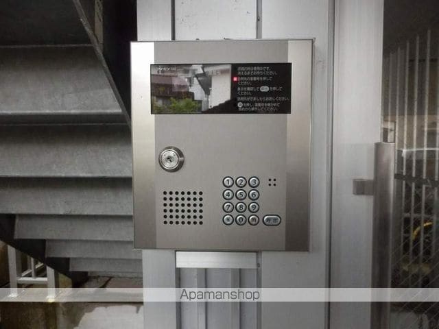 アーバンハイツ梅ノ辻の玄関写真