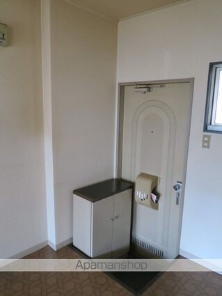 ロジュマンミドロＡ棟Ｂ棟[3DK/45.5m2]の玄関