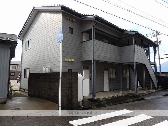 コーポMUの玄関写真