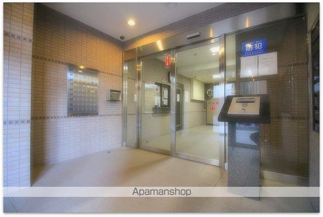 アーバンパレス九条の玄関写真