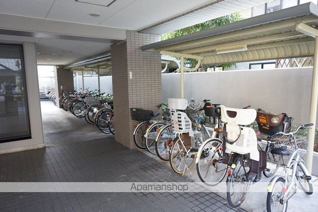 ロータリー春岡の内装写真