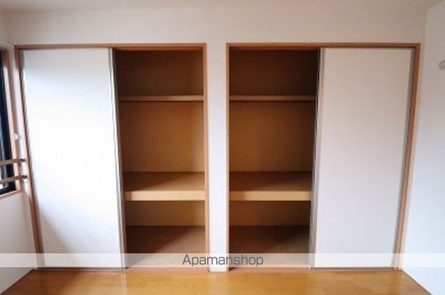 エスコルタ新町 Cの内装写真