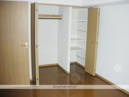 パーシモンフィールド[2LDK/63.69m2]の収納