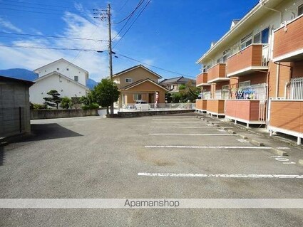 メゾンくぼた[2DK/40.04m2]の駐車場