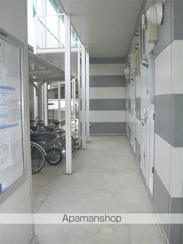 レオパレスLA CASAの玄関写真