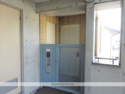 フロンティアビル[3LDK/71.77m2]のエントランス