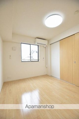 QーフロンティアIIIの内装写真