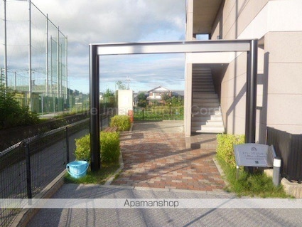 メゾン・ラヴィアンローズ[1K/26.25m2]のエントランス