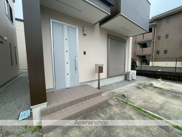 御殿場線 大岡駅 徒歩19分 2階建 築13年の玄関写真