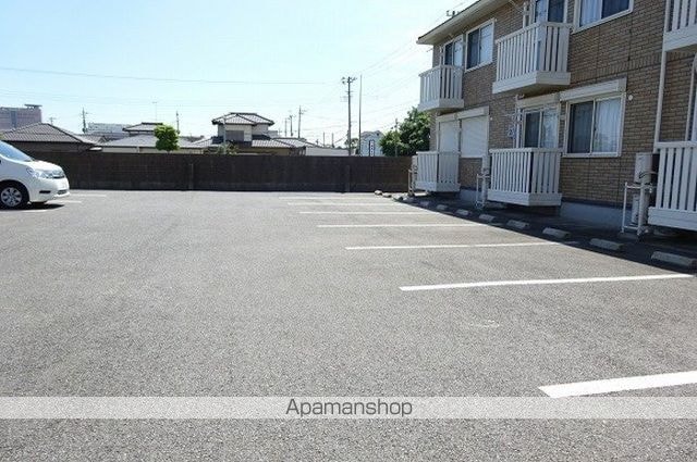 グランドソレイユ　Ａ[1LDK/48.7m2]の駐車場1