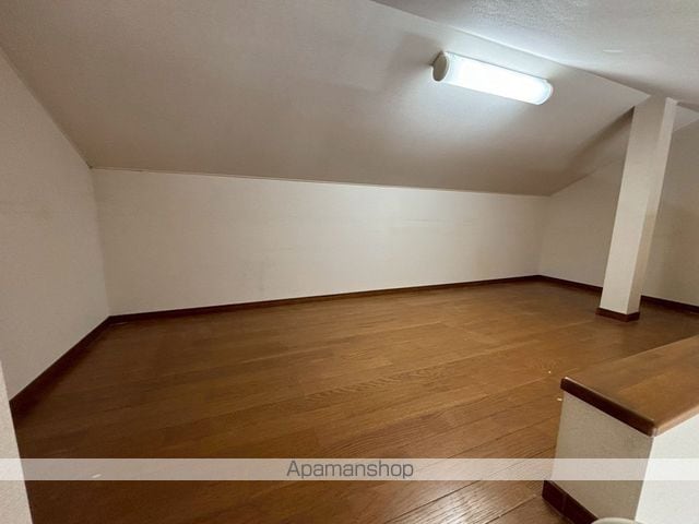 厚木市 2階建 築26年の内装写真