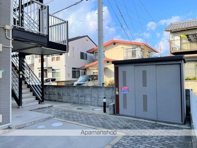 レオパレス辻町IIの玄関写真
