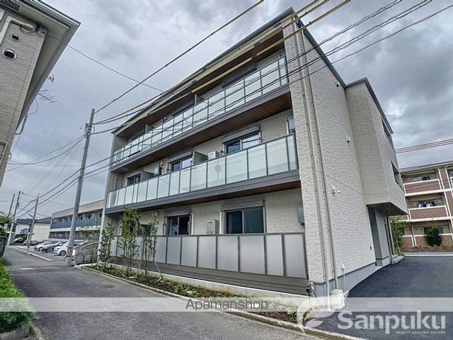 シャーメゾン小坂の外観写真