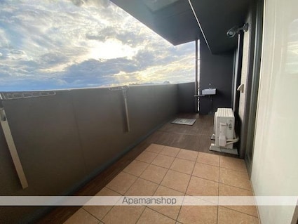 ロイヤルガーデンレインボーロード南８０１号[3LDK/78m2]のバルコニー