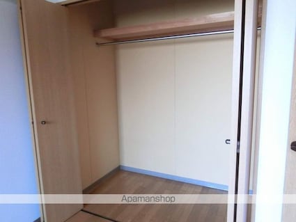 パルテール泉[2LDK/56.59m2]の収納