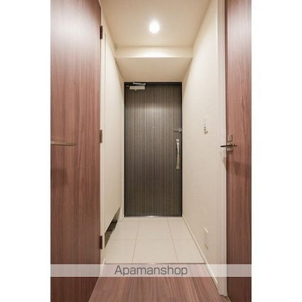 ルーウェ東大泉[2LDK/58.15m2]の玄関