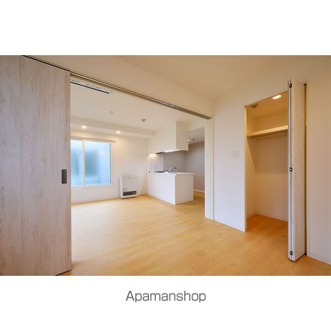 カレラ学園前の内装写真