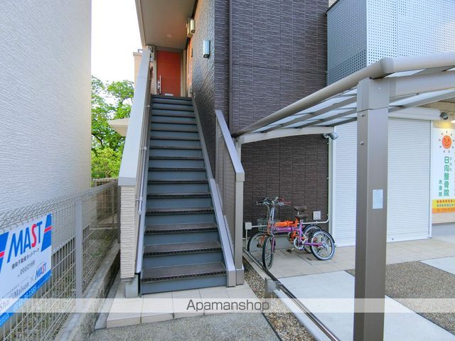 リラフォートの玄関写真