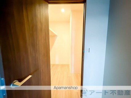 ルミナス勝山東[1LDK/42.91m2]の収納