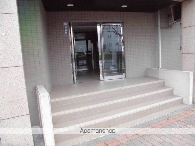 ロイヤルパレス高円寺の玄関写真