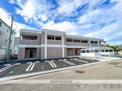 ユーロピュア　西山[1K/29.75m2]の駐車場