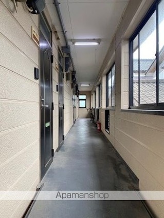 グリーンハウス[1K/21.55m2]のエントランス2