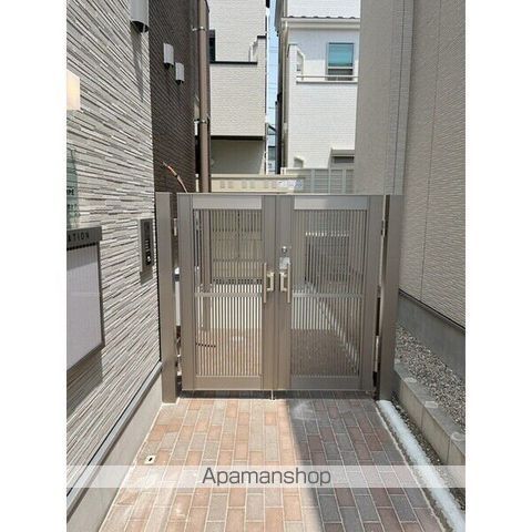 レキップ..の玄関写真