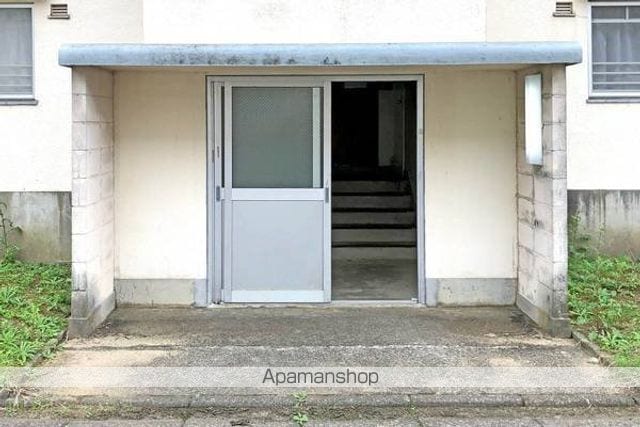 ビレッジハウス大聖寺1号棟の玄関写真