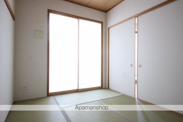 フォルム雲雀丘花屋敷の内装写真