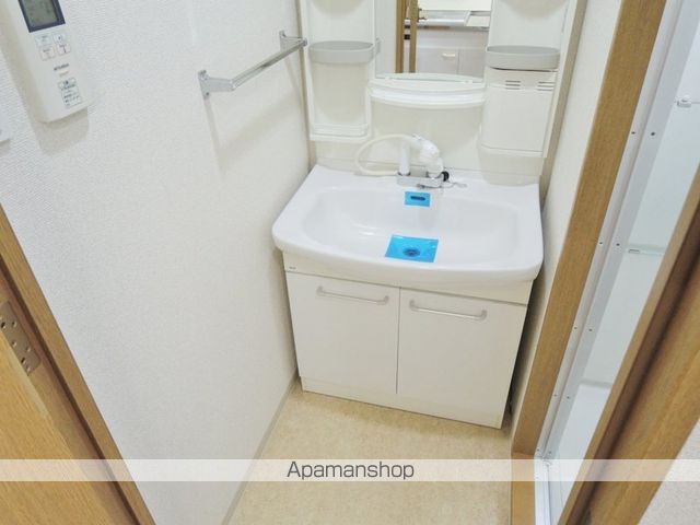 AZURE ESAKAの内装写真