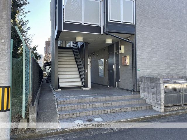レオパレスMAKEARROWIIIの玄関写真