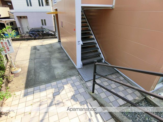 レオパレス長尾元町IIの玄関写真