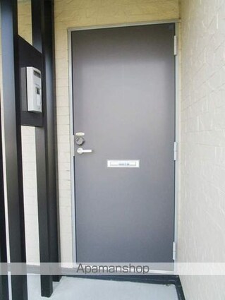 レオパレスエスペランサⅡ[1K/28.02m2]のエントランス1