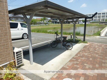 フローラルコートＤＳ[2LDK/58.4m2]の共用部2