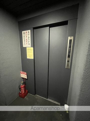 シティコーポ今里の玄関写真