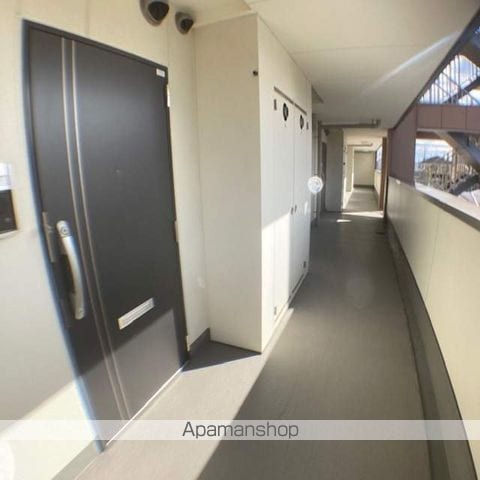 ブリリアント テラスの玄関写真
