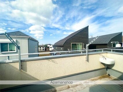 世田谷区桜丘５丁目戸建[3LDK/94.35m2]のバルコニー